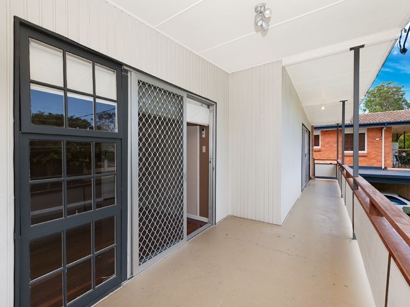 19 Meagan Street, Kenmore QLD 4069