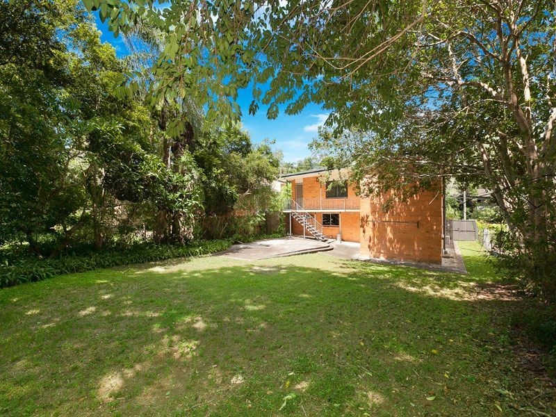 19 Meagan Street, Kenmore QLD 4069