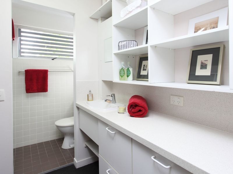 141 Chapel Hill Road, Chapel Hill QLD 4069