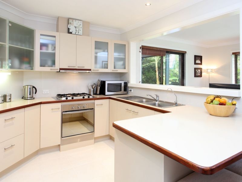7 Sleaford Street, Chapel Hill QLD 4069