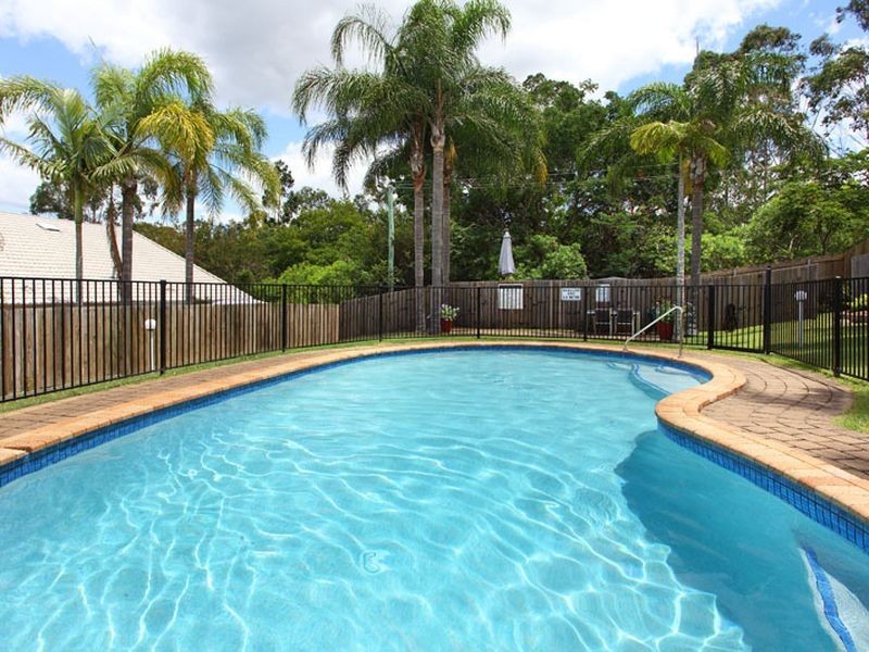 1/67 Brookfield Road, Kenmore QLD 4069