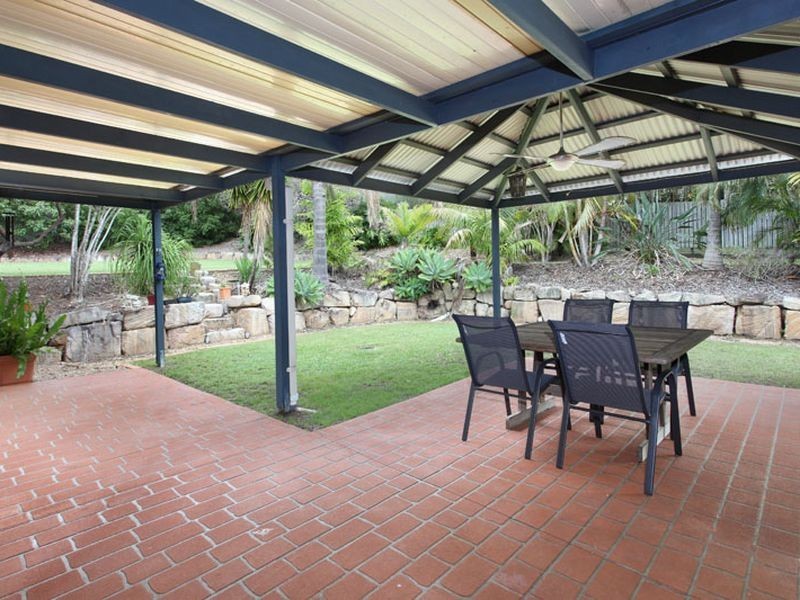 18 Westaway Crescent, Bellbowrie QLD 4070