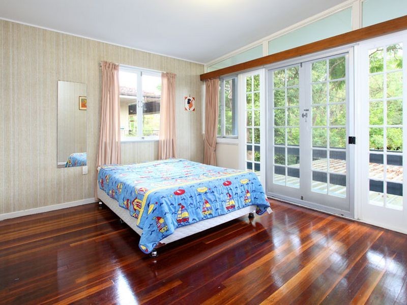 23 Meagan Street, Kenmore QLD 4069