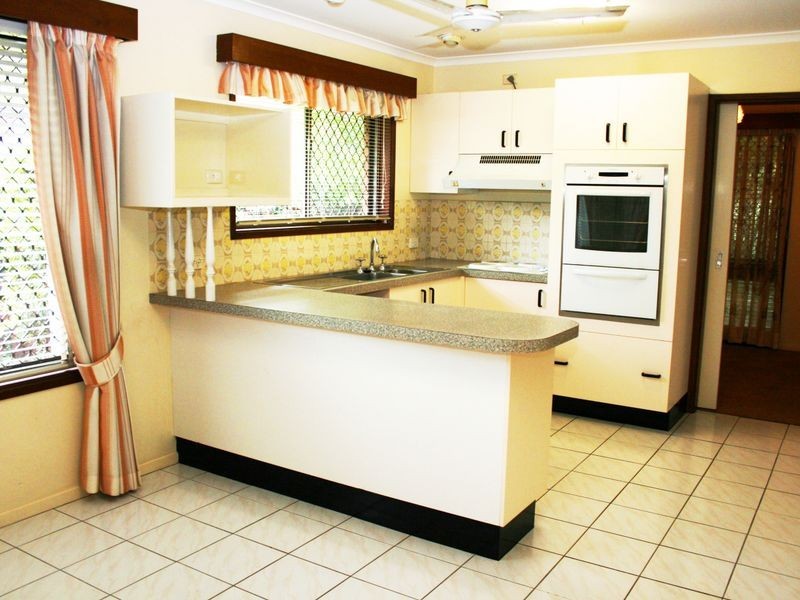 286 Chapel Hill Road, Chapel Hill QLD 4069