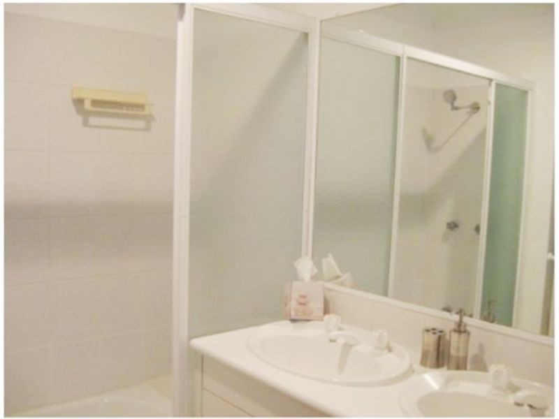 17/11 Meadow Place, Middle Park QLD 4074