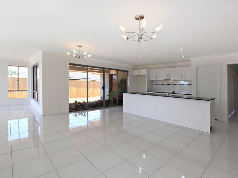 15 Paperbark Circuit, Moggill QLD 4070