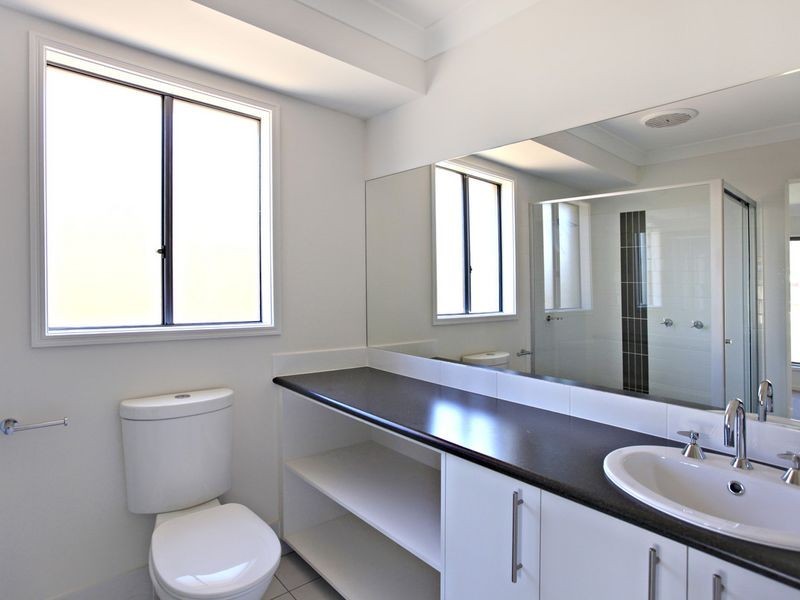 15 Paperbark Circuit, Moggill QLD 4070