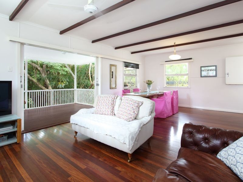 80 Gilruth Road, Kenmore QLD 4069