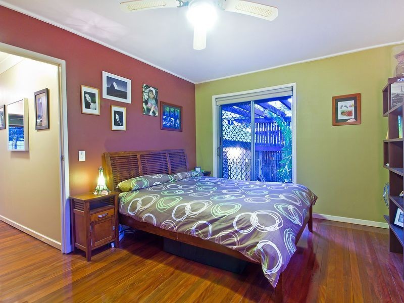 57 Trenton Street, Kenmore QLD 4069