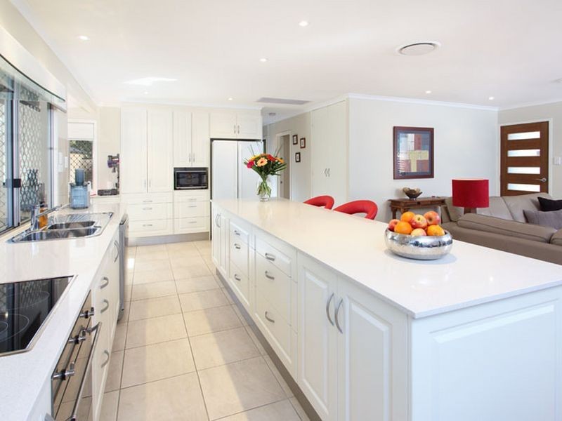 5 Canongate Street, Kenmore QLD 4069