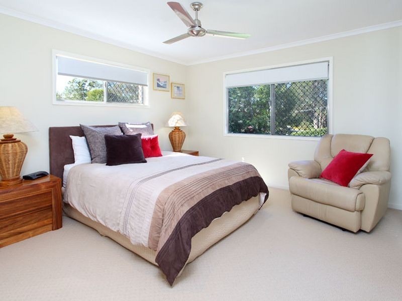 5 Canongate Street, Kenmore QLD 4069