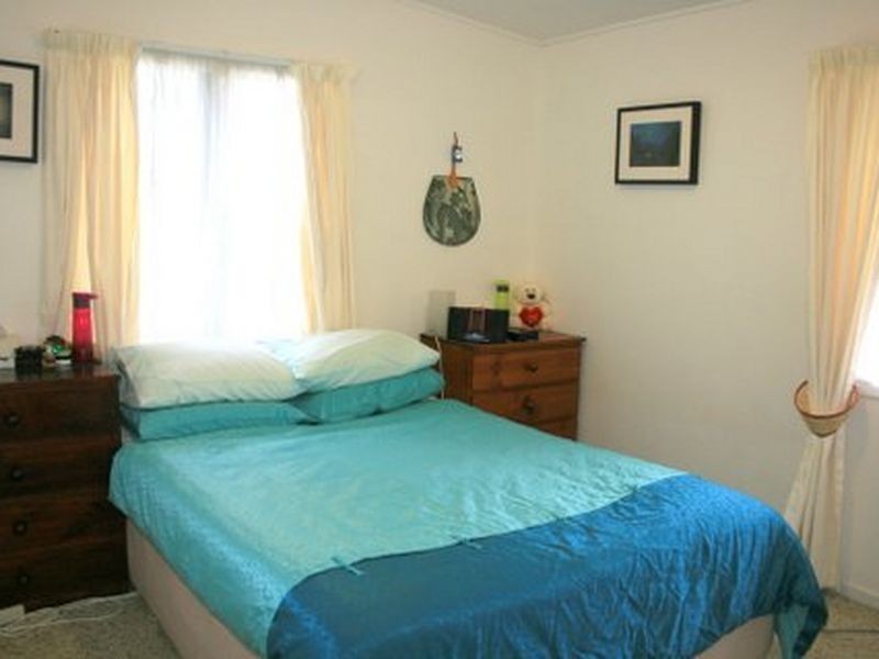 12 Fairholme Street, Kenmore QLD 4069