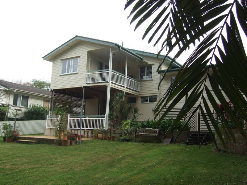 37 Aberfoyle Street, Kenmore QLD 4069