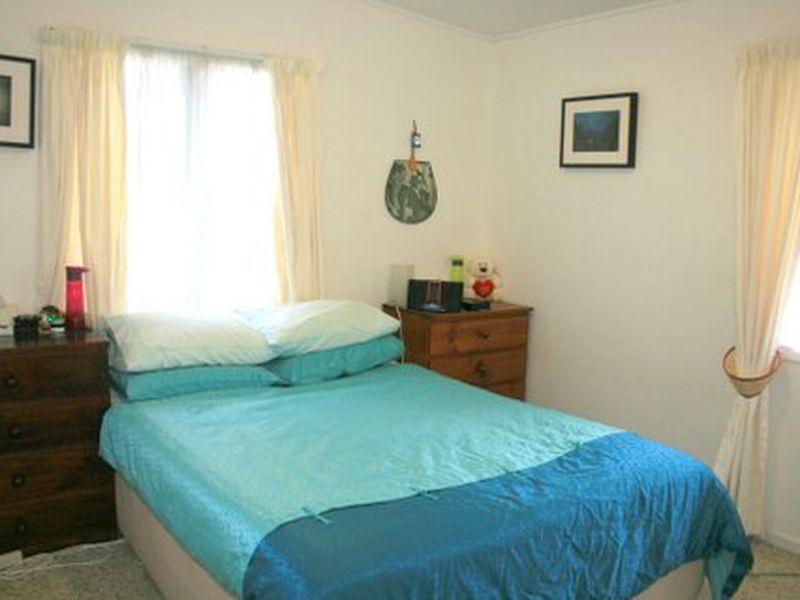 12 Fairholme Street, Kenmore QLD 4069