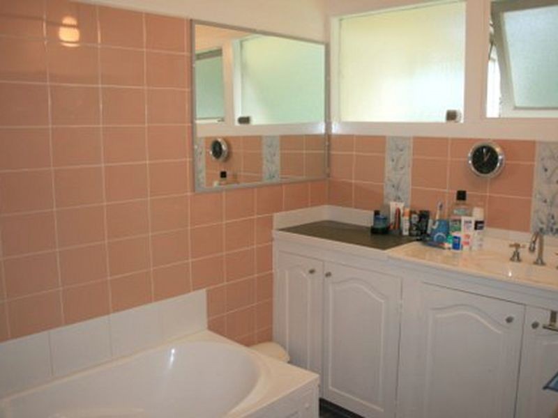 12 Fairholme Street, Kenmore QLD 4069