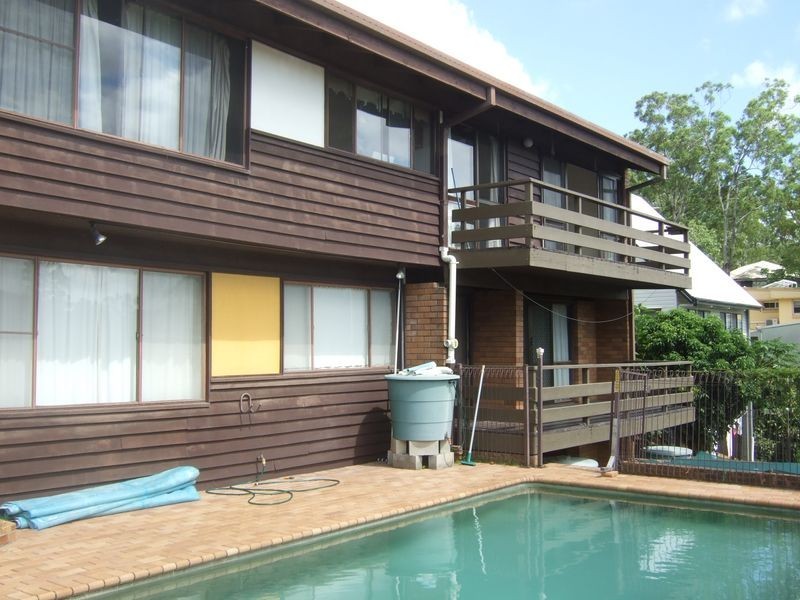 29 Chapel Hill Road, Chapel Hill QLD 4069