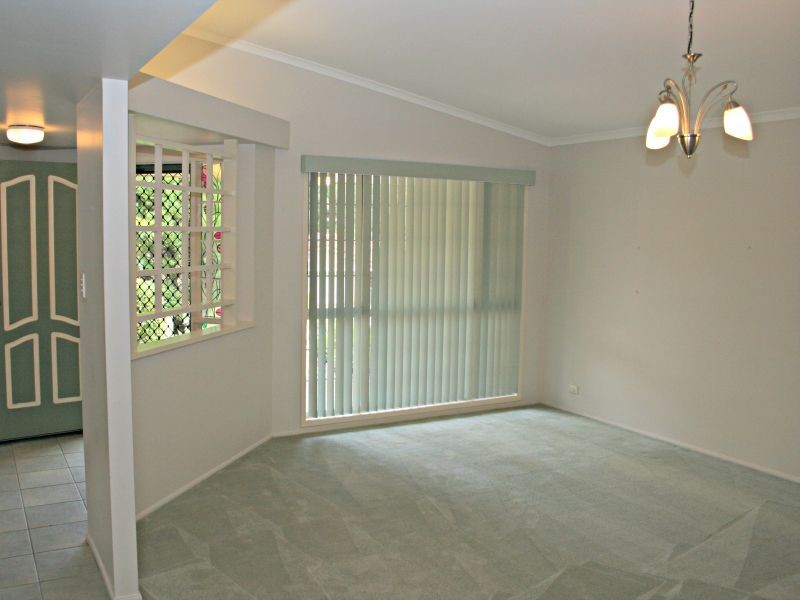 89 Greenford Street, Chapel Hill QLD 4069