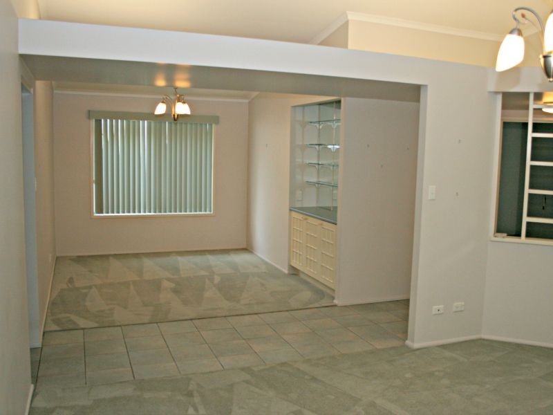 89 Greenford Street, Chapel Hill QLD 4069