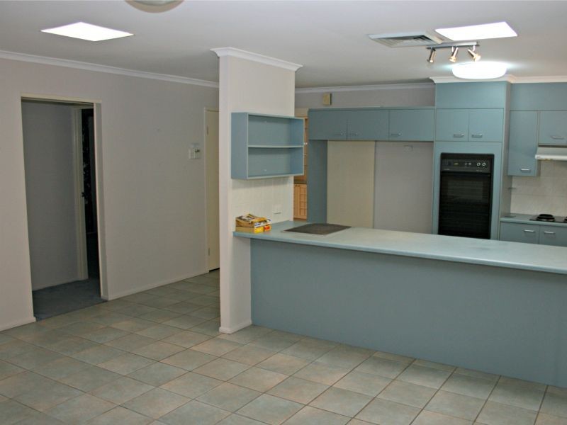 89 Greenford Street, Chapel Hill QLD 4069