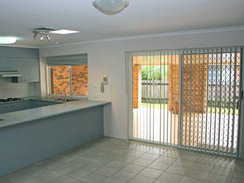 89 Greenford Street, Chapel Hill QLD 4069