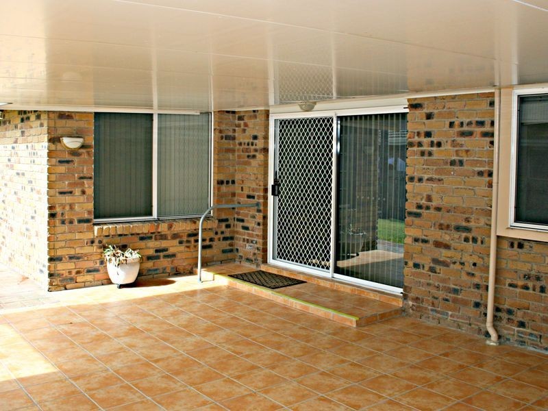 89 Greenford Street, Chapel Hill QLD 4069