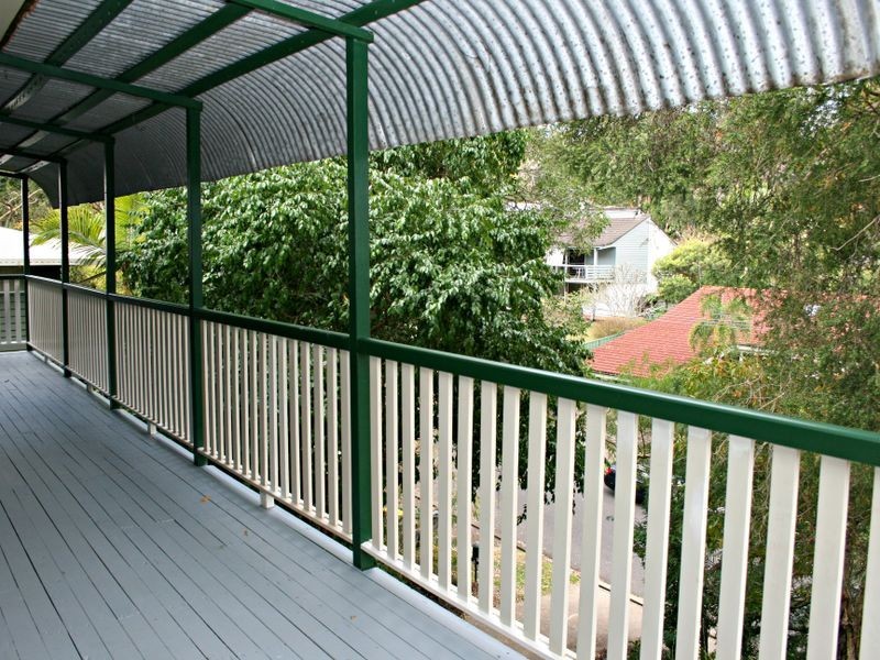 50 Tucker Street, Chapel Hill QLD 4069