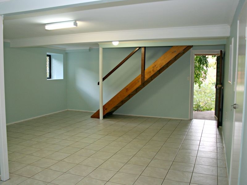 50 Tucker Street, Chapel Hill QLD 4069