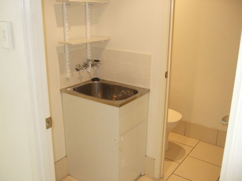 4/6 Soudan Street, Toowong QLD 4066