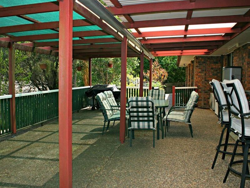 92 Kenmore Road, Kenmore QLD 4069