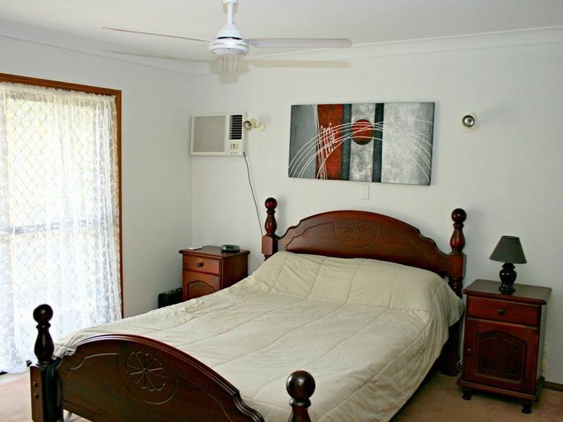 92 Kenmore Road, Kenmore QLD 4069