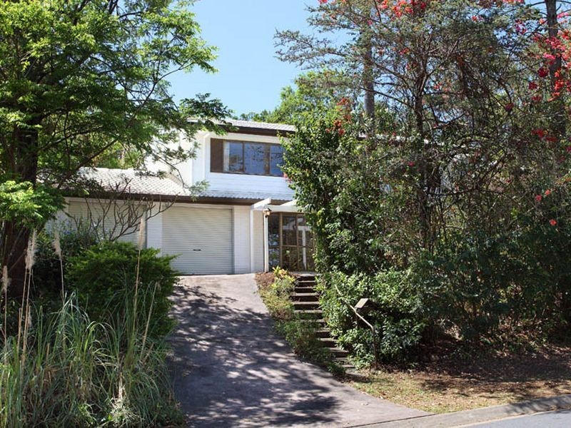 19 Wyndarra Street, Kenmore QLD 4069