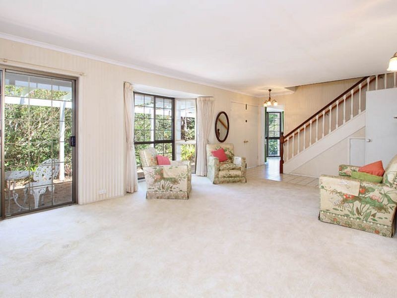 19 Wyndarra Street, Kenmore QLD 4069