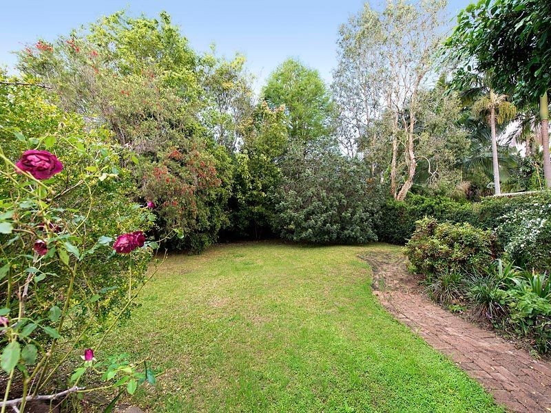28 Ijong Street, Kenmore QLD 4069