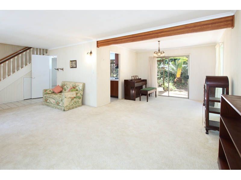 19 Wyndarra Street, Kenmore QLD 4069