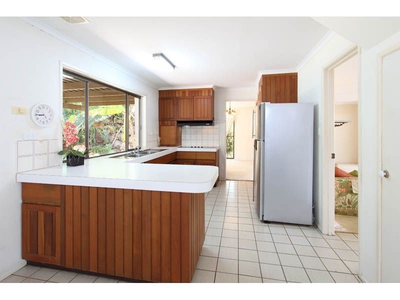 19 Wyndarra Street, Kenmore QLD 4069