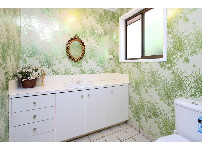 19 Wyndarra Street, Kenmore QLD 4069