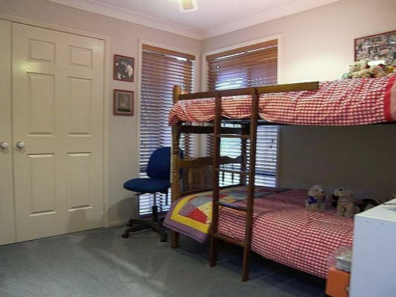 4 Dalewood Street, Moggill QLD 4070