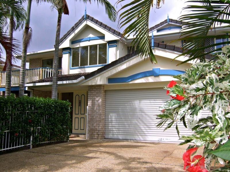 6 Blackbutt Place, Brookfield QLD 4069