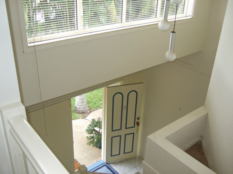 6 Blackbutt Place, Brookfield QLD 4069