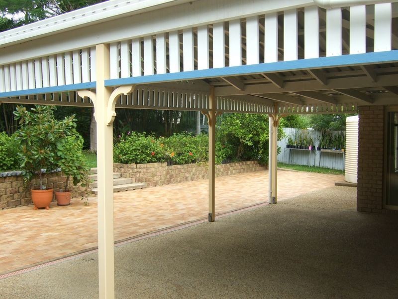 6 Blackbutt Place, Brookfield QLD 4069