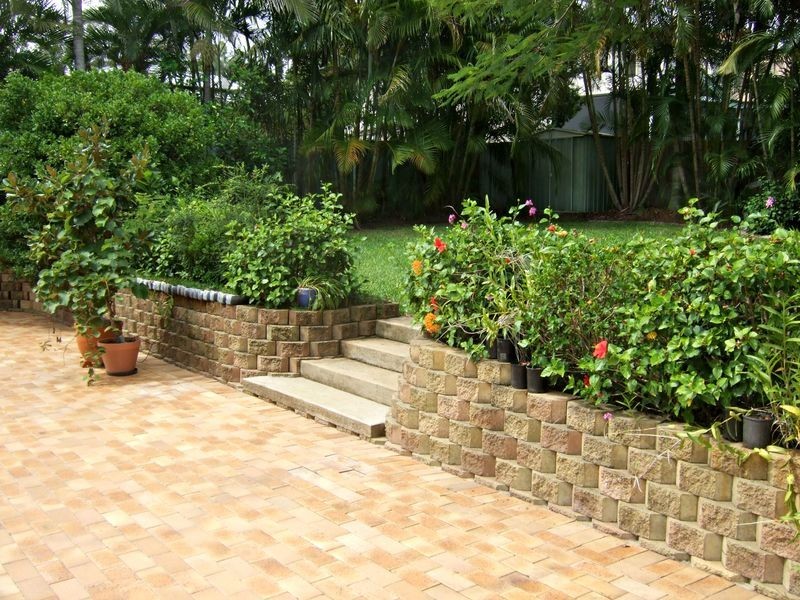 6 Blackbutt Place, Brookfield QLD 4069