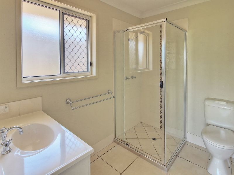 84 Silky Oak Avenue, Moggill QLD 4070