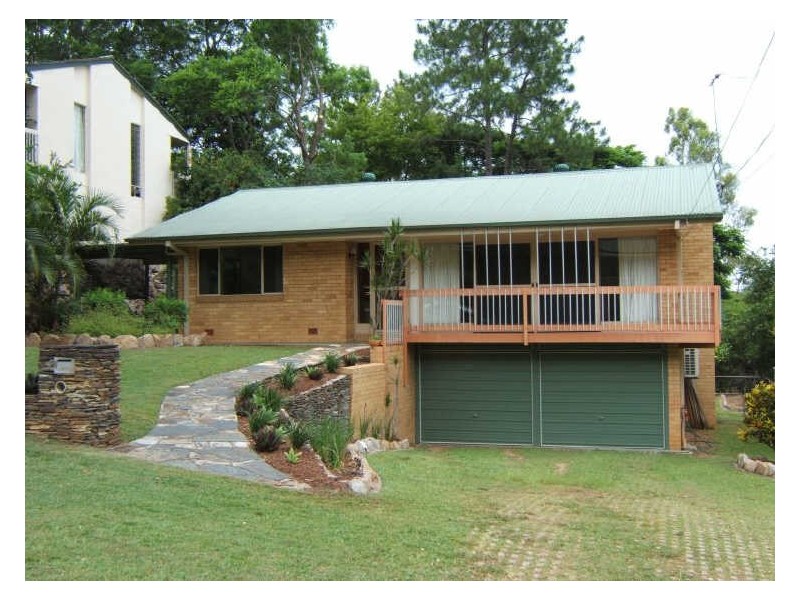 6 Lanark Street, Kenmore QLD 4069