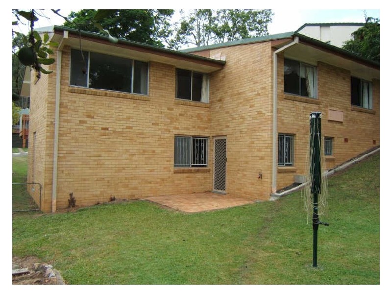 6 Lanark Street, Kenmore QLD 4069