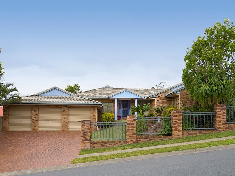 21 Dillingen Street, Chapel Hill QLD 4069