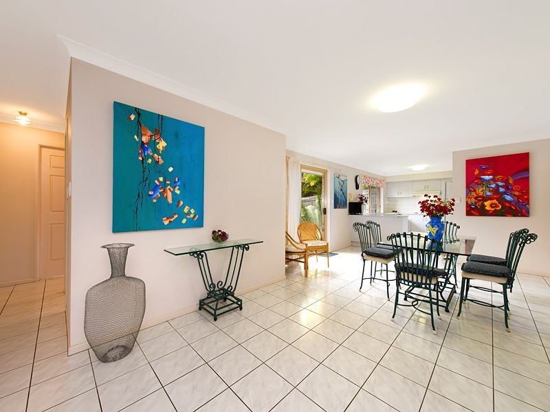 21 Dillingen Street, Chapel Hill QLD 4069