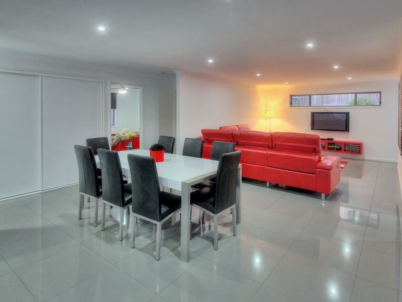 12 Eucalypt Place, Anstead QLD 4070