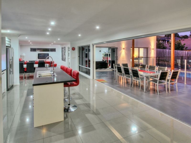 12 Eucalypt Place, Anstead QLD 4070