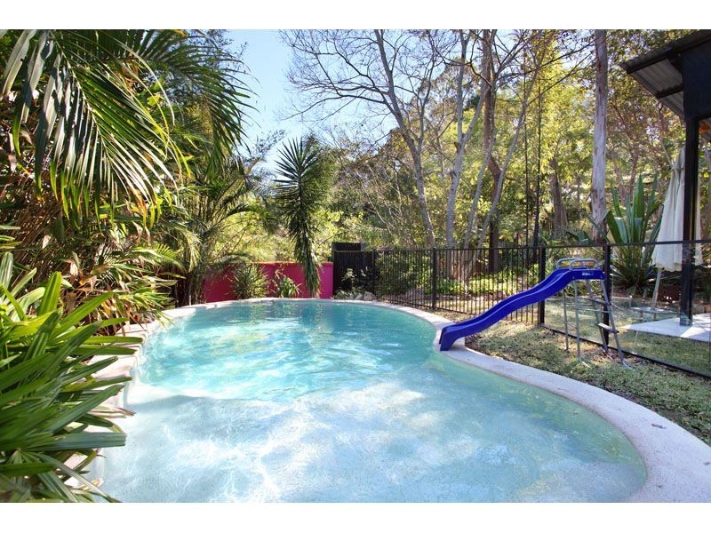 14 Kimba Street, Chapel Hill QLD 4069