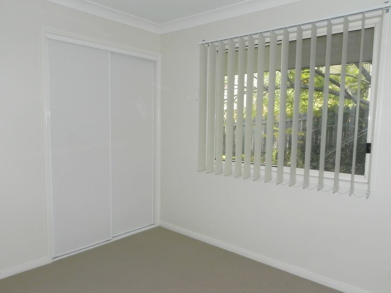 1/82 Russell Terrace, Indooroopilly QLD 4068
